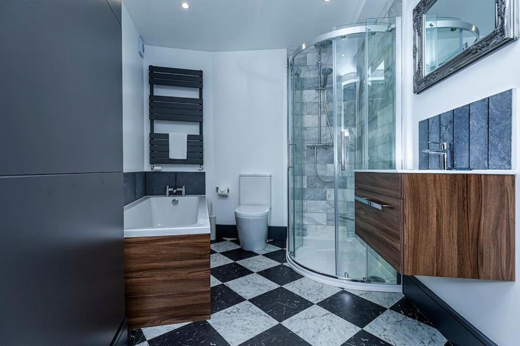 Bootique House - Luxury Group Accommodation In 韦克菲尔德 外观 照片