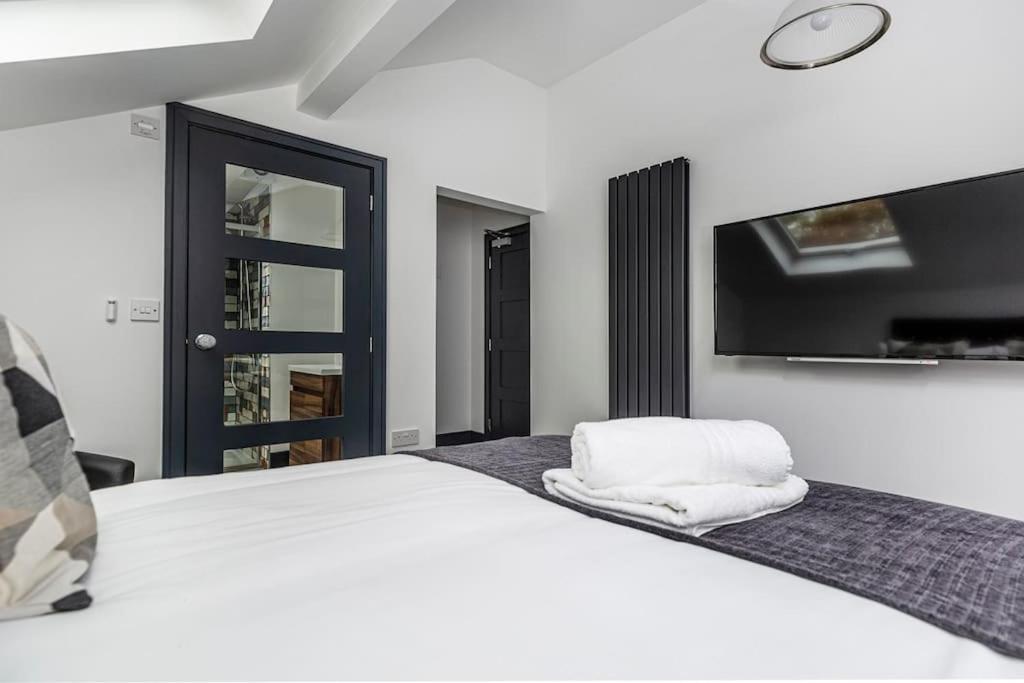 Bootique House - Luxury Group Accommodation In 韦克菲尔德 外观 照片