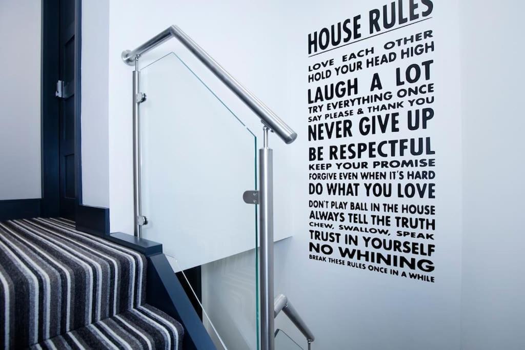 Bootique House - Luxury Group Accommodation In 韦克菲尔德 外观 照片