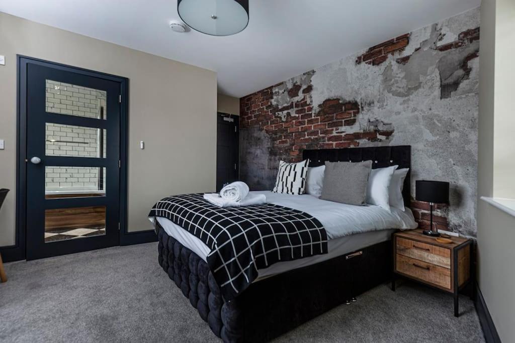 Bootique House - Luxury Group Accommodation In 韦克菲尔德 外观 照片