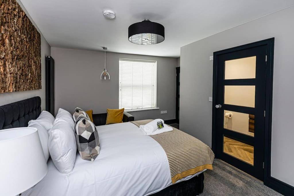 Bootique House - Luxury Group Accommodation In 韦克菲尔德 外观 照片